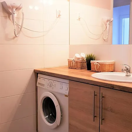 - Srodmiescie Γκντίνια