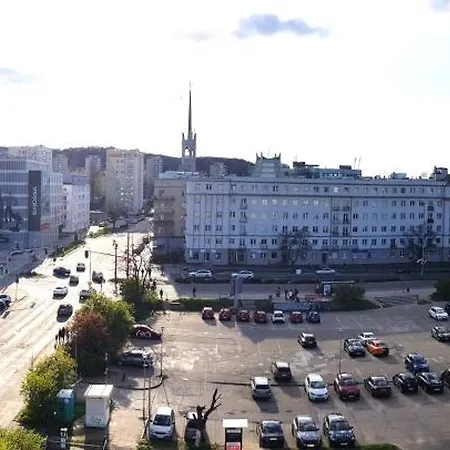 - Srodmiescie Hostel