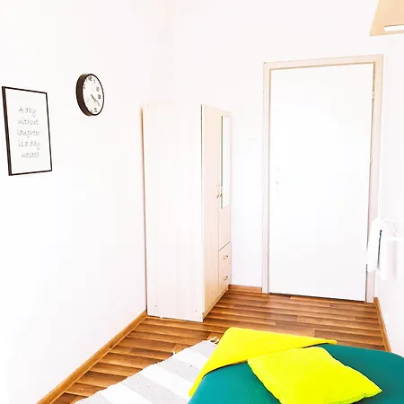 Hostel - Srodmiescie