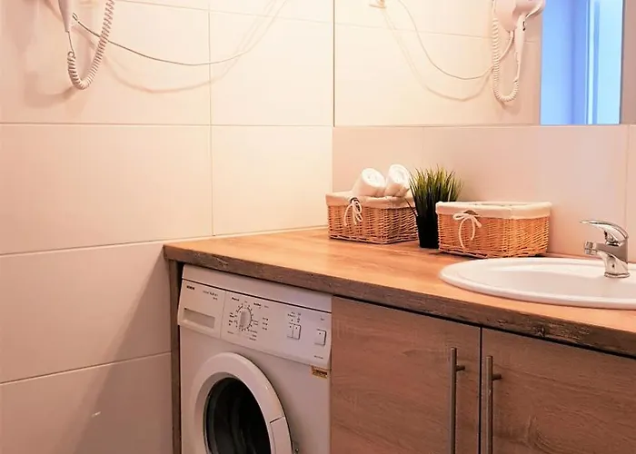 - Srodmiescie Gdynia