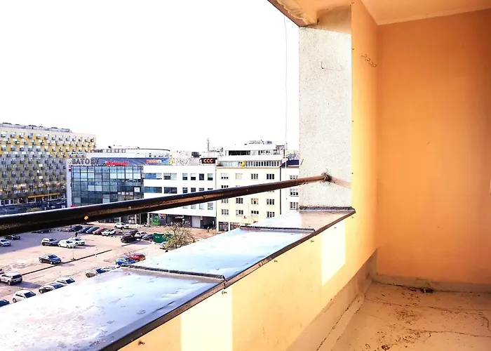 - Srodmiescie Vandrerhjem *